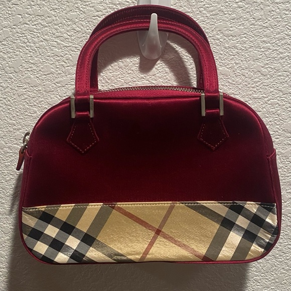 RARE BURBBERY BAG - Picture 2 of 4